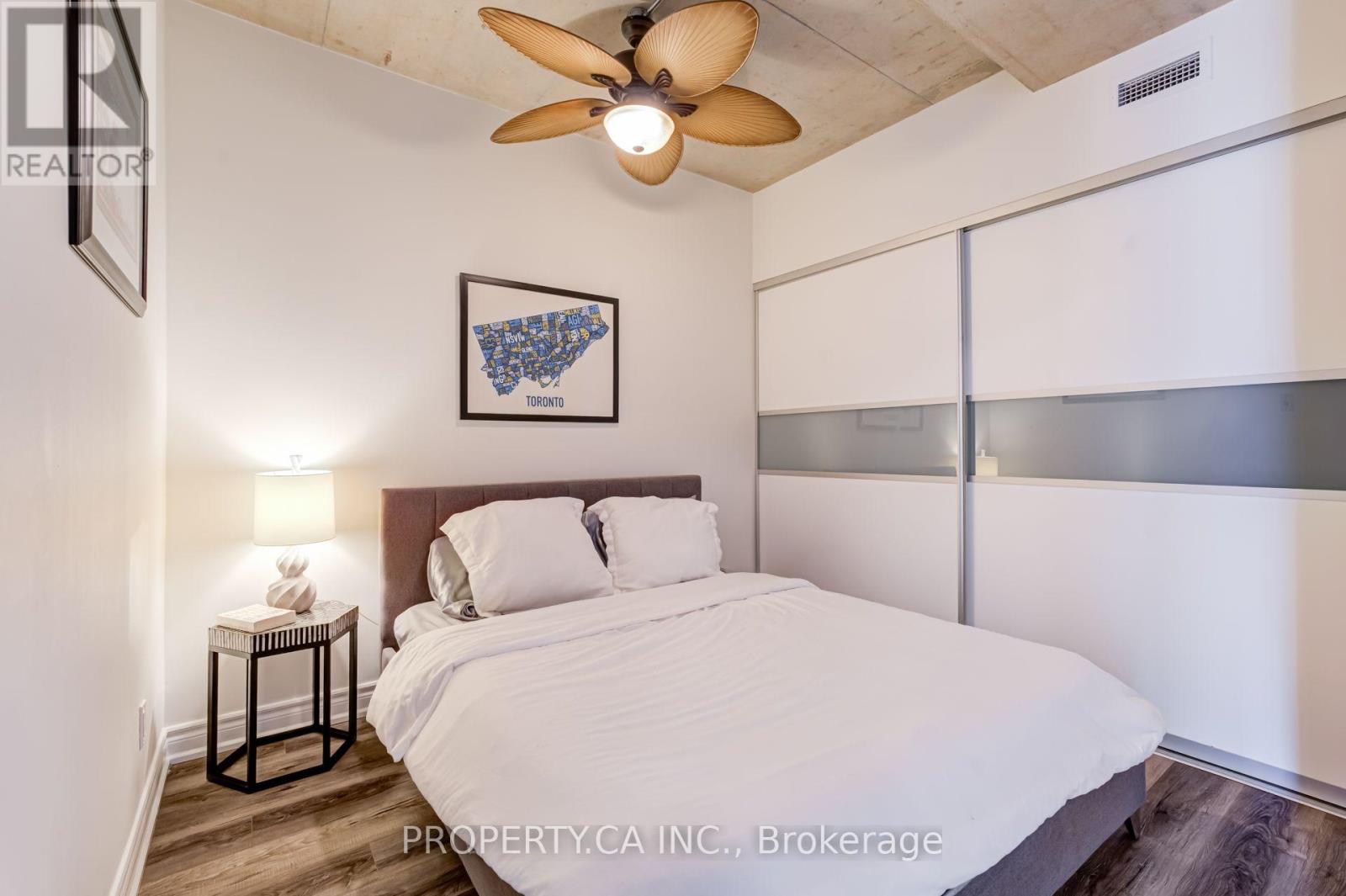 #702 55 STEWART STREET - 15