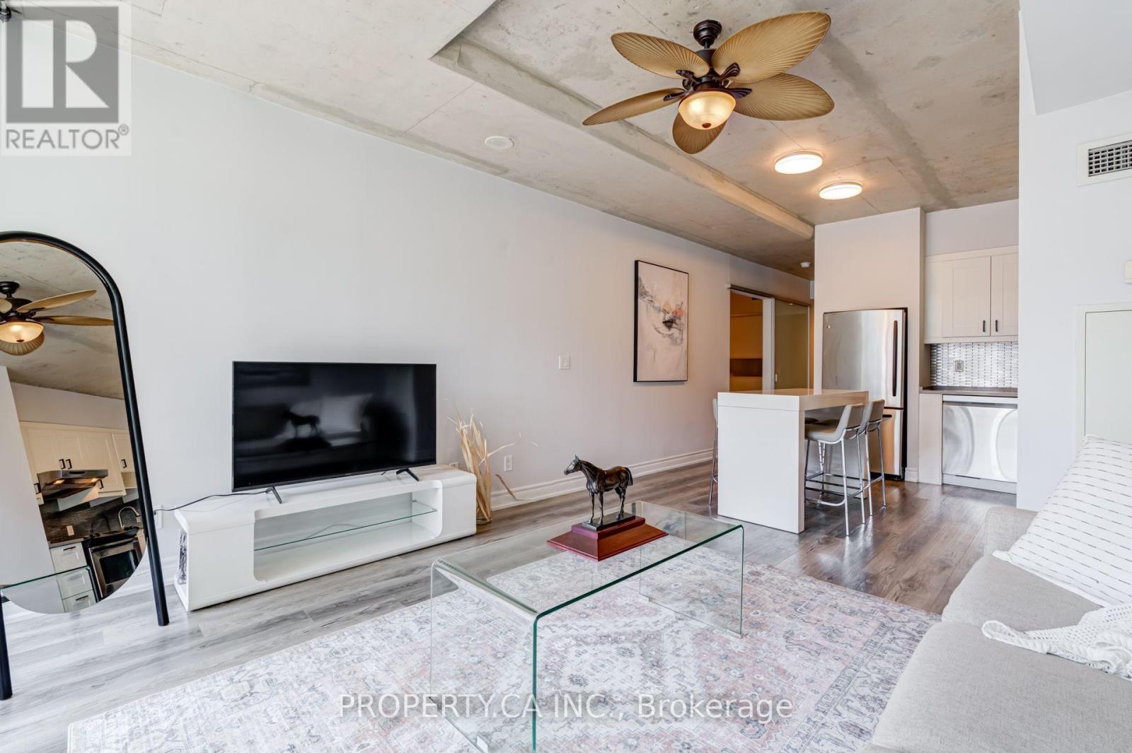 #702 55 STEWART STREET - 28