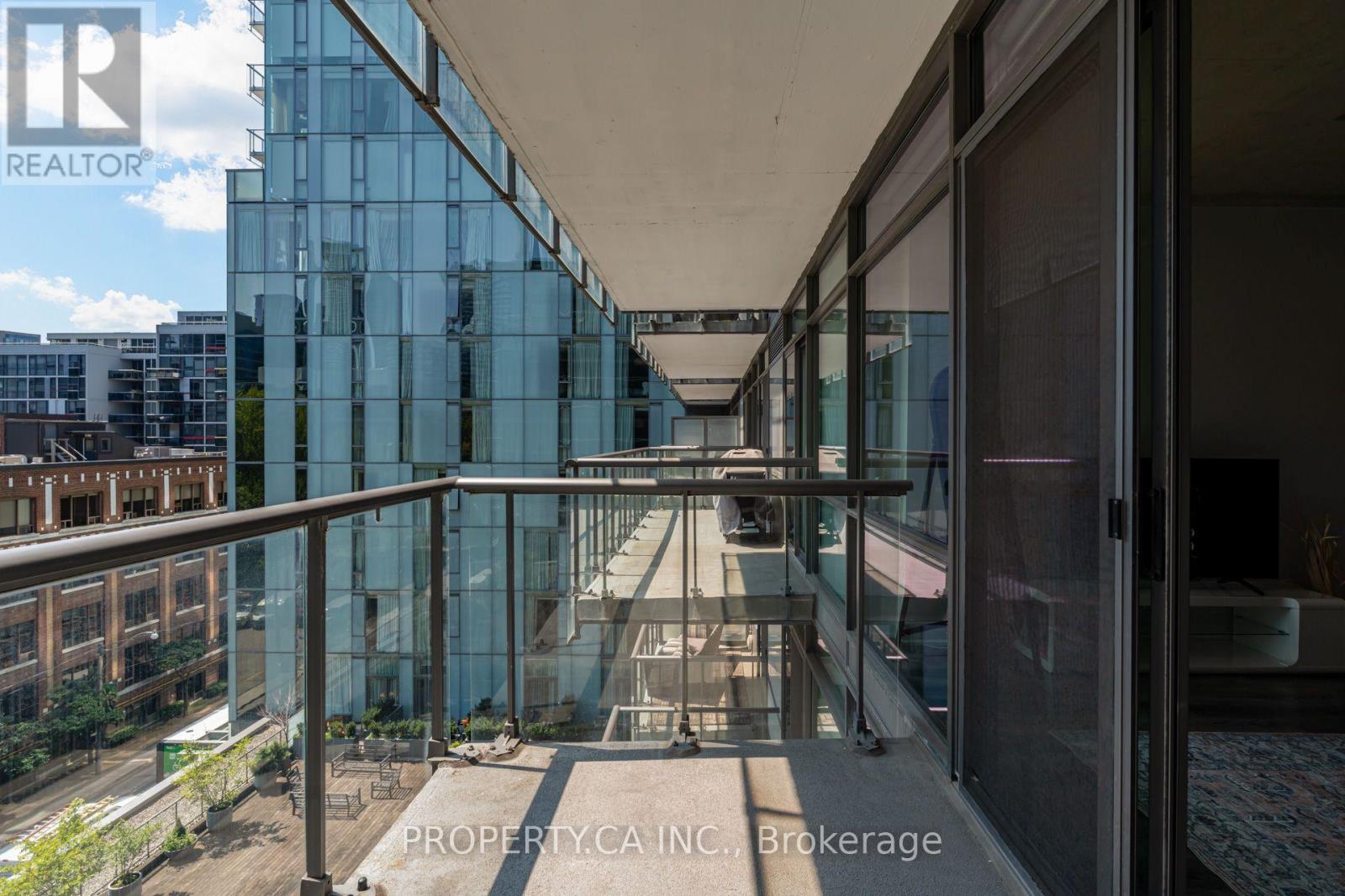 #702 55 STEWART STREET - 29