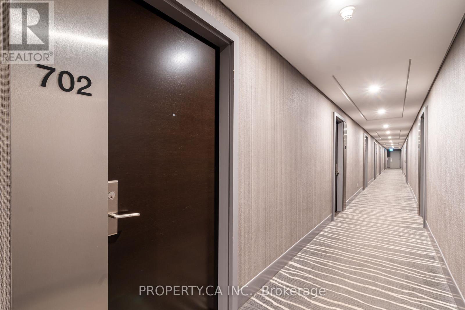 #702 55 STEWART STREET - 8