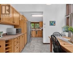 1008 Seven Dwarfs Crescent, Bracebridge, ON P1L1X1 Photo 18