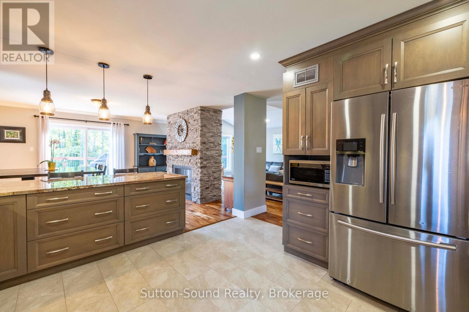 90 GRAHAM CRESCENT - Image 14