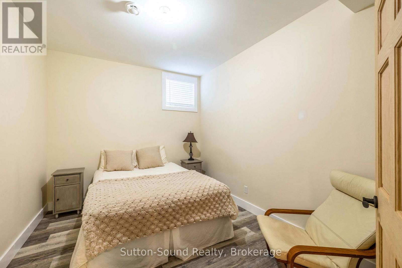 90 GRAHAM CRESCENT - Image 36
