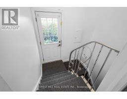 Eating area - 18 Irvington Crescent, Toronto, ON M2N2Z1 Photo 12