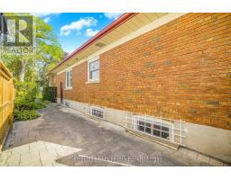 18 Irvington Crescent, Toronto, ON M2N2Z1 Photo 22
