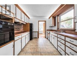 Dining room - 18 Irvington Crescent, Toronto, ON M2N2Z1 Photo 6