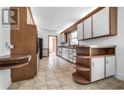 Primary Bedroom - 18 Irvington Crescent, Toronto, ON M2N2Z1 Photo 8