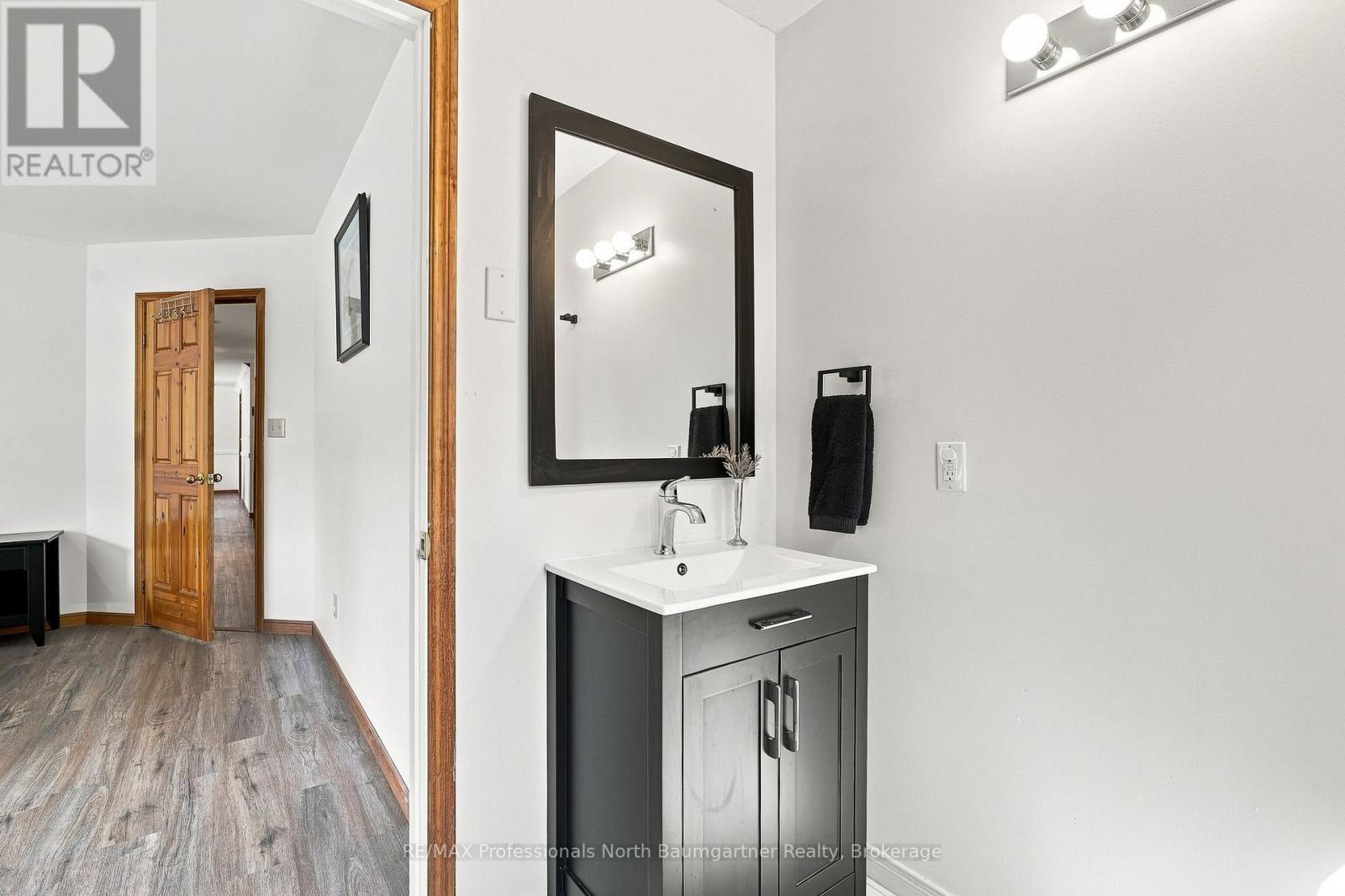 8966 HIGHWAY 35 - Image 32