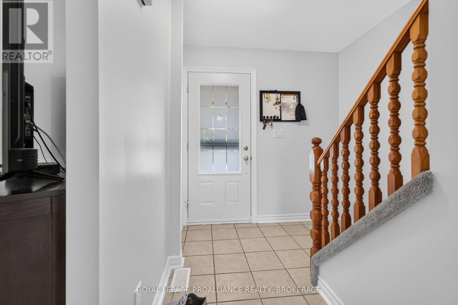 900 NOTTINGHILL AVENUE - 5