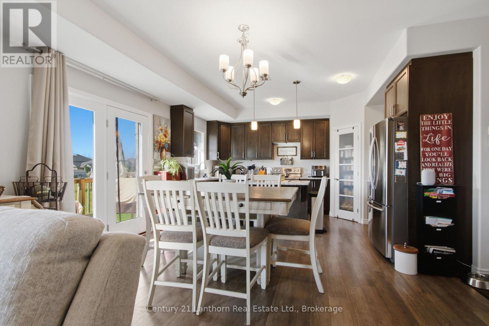 7 COTTONWOOD DRIVE - Image 10