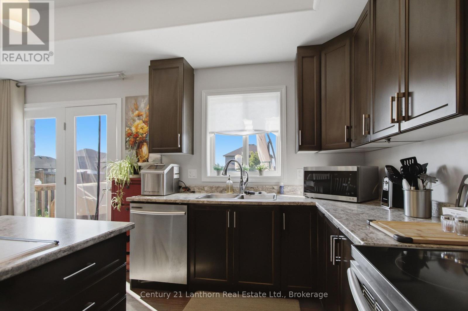 7 COTTONWOOD DRIVE - Image 15