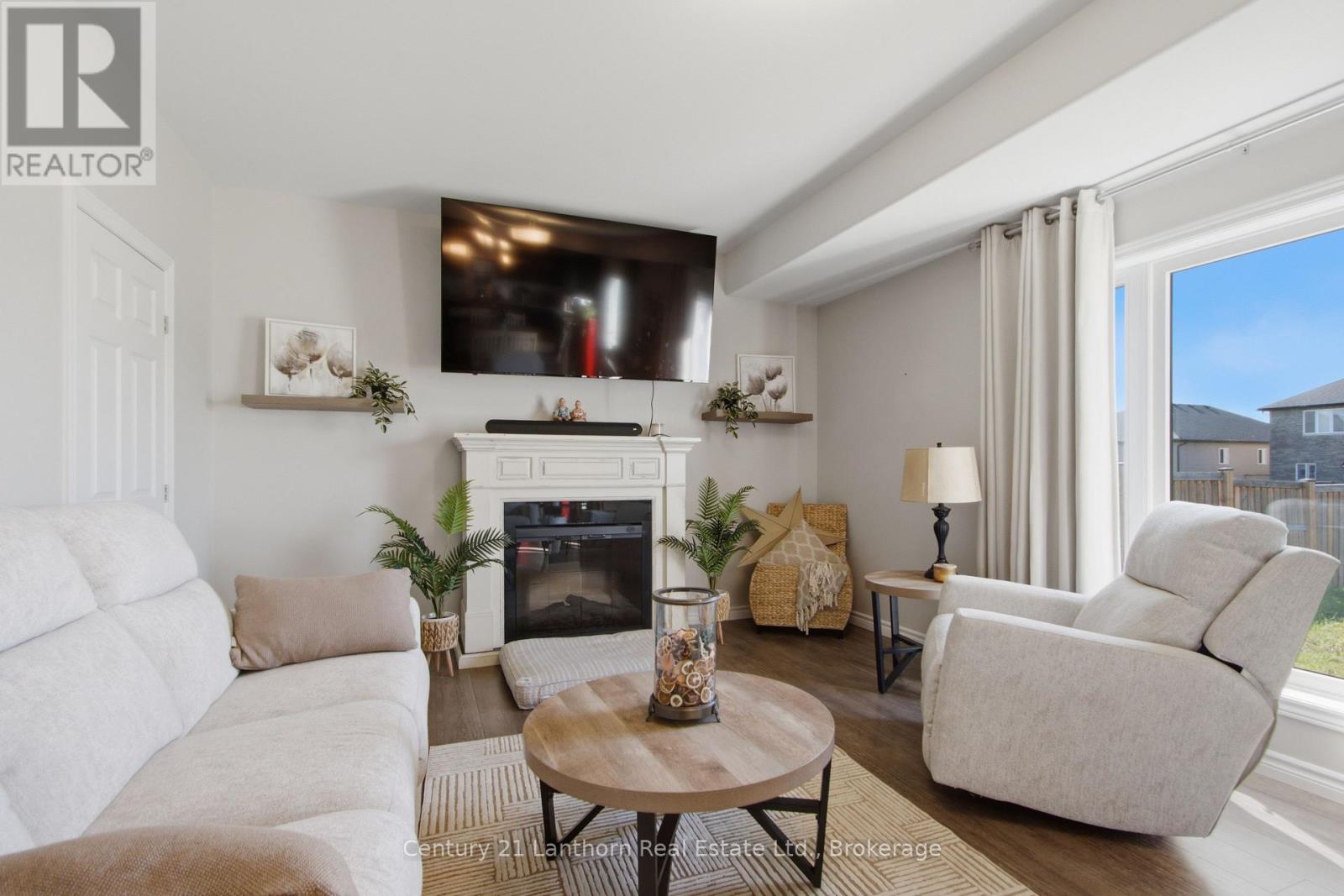 7 COTTONWOOD DRIVE - Image 8