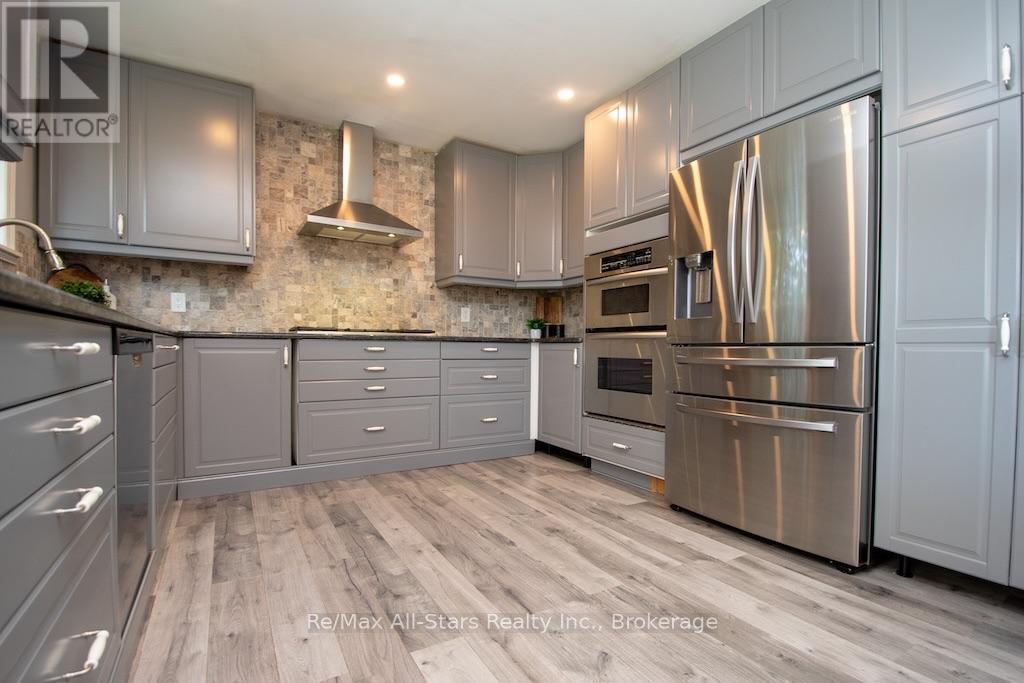 4 DANIEL COURT - Image 11