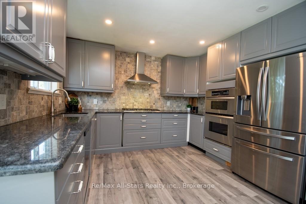 4 DANIEL COURT - Image 12