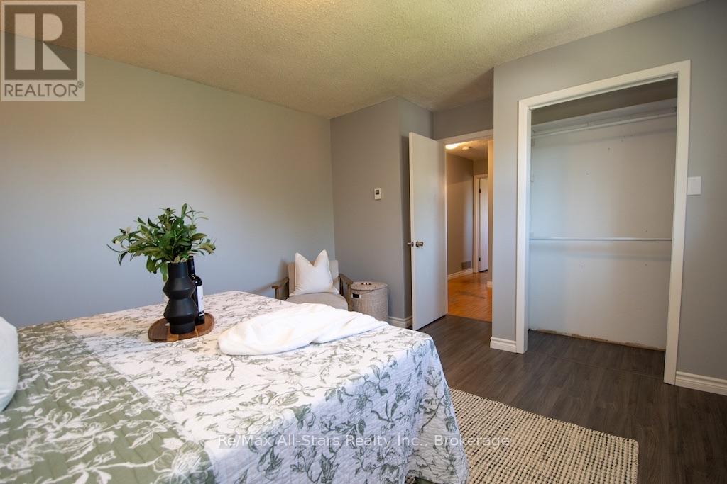 4 DANIEL COURT - Image 23