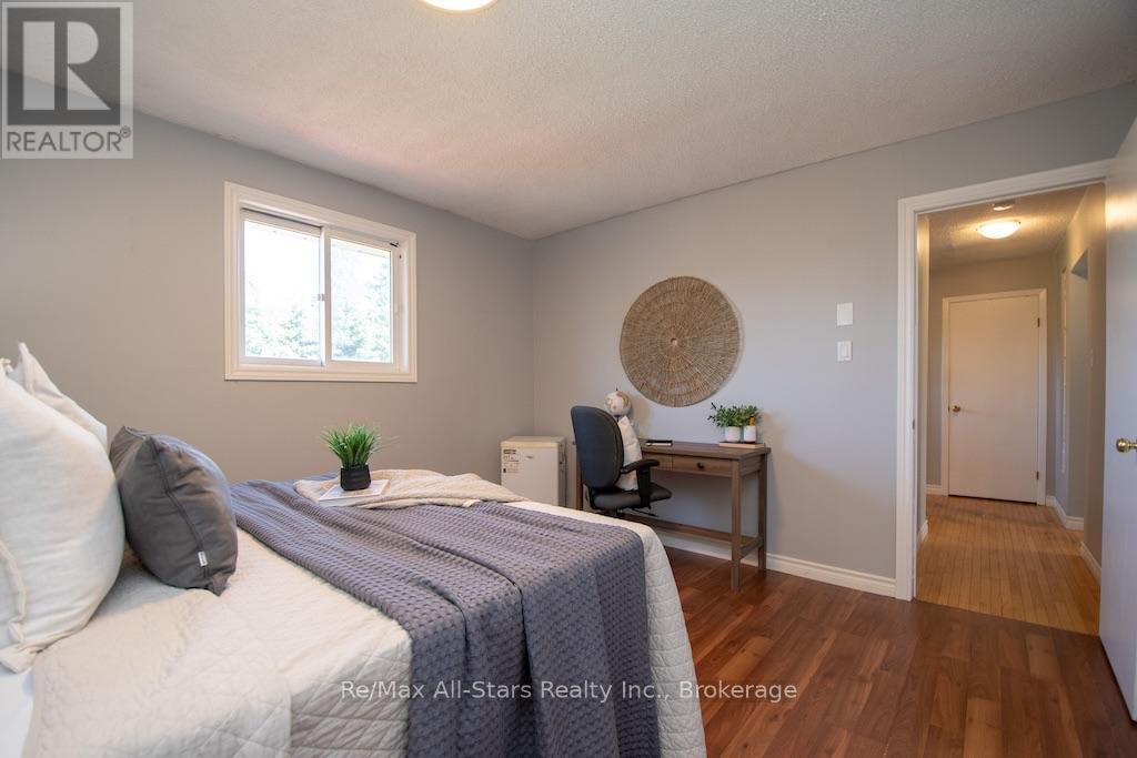 4 DANIEL COURT - Image 25