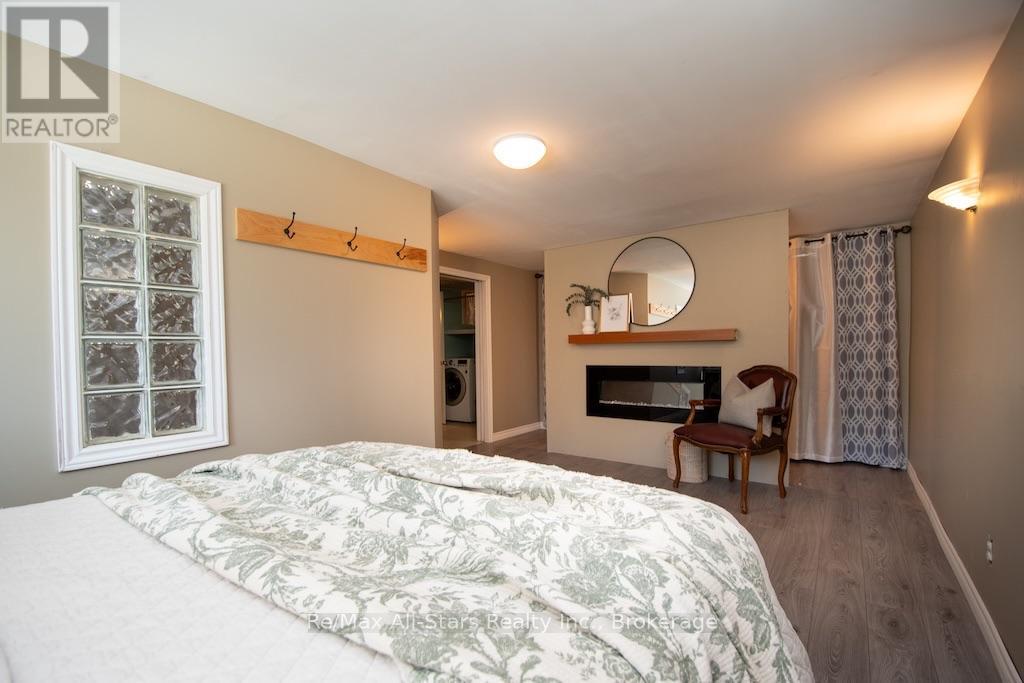 4 DANIEL COURT - Image 33