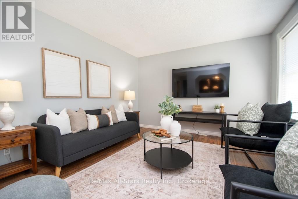 4 DANIEL COURT - Image 5