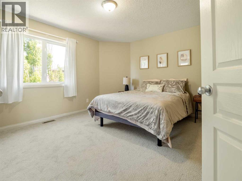 111 Fairmont Road S - Image 25