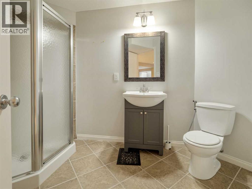111 Fairmont Road S - Image 32