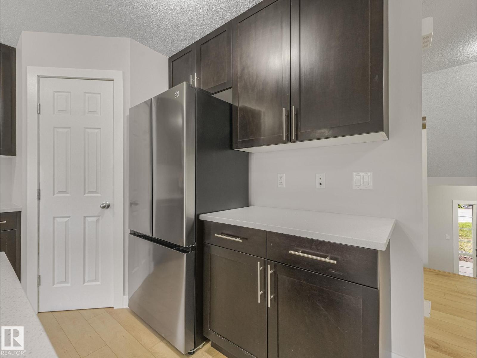 7327 24 Avenue SW - Photo 14