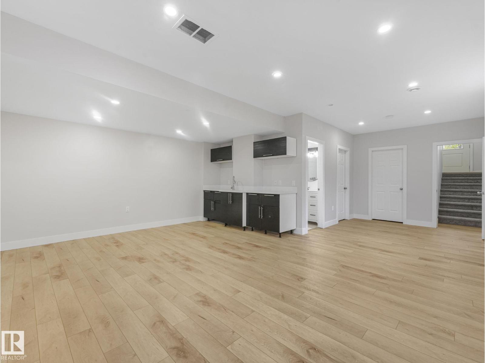 7327 24 Avenue SW - Photo 49