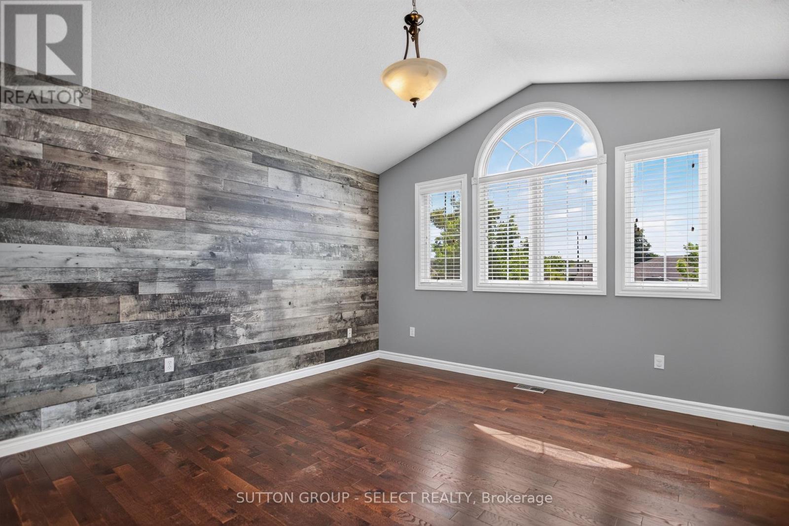 1647 BAYSWATER CRESCENT - Image 17