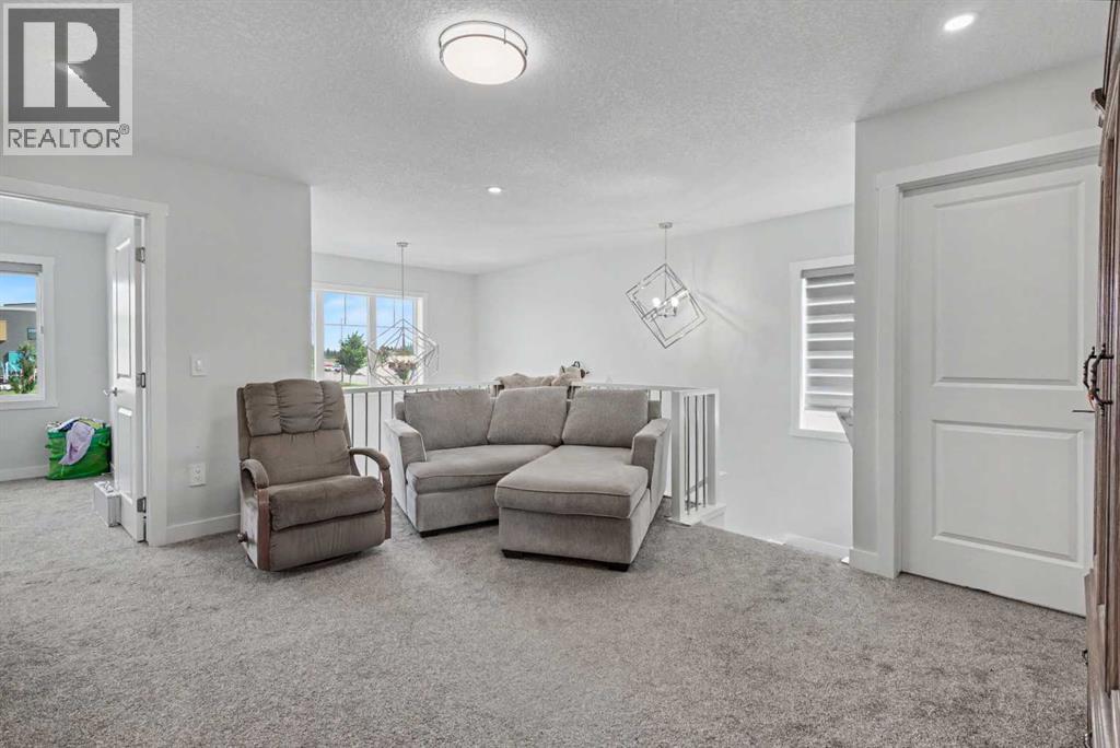 768 Edgefield Crescent - 24