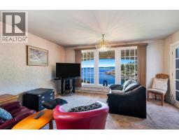Bathroom - 330 Plaskett Pl, Esquimalt, BC V9A6G4 Photo 13