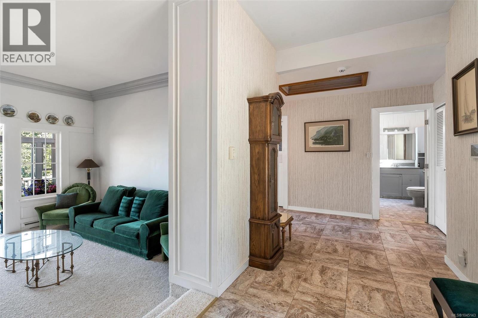 330 Plaskett Pl - 28