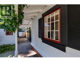 330 Plaskett Pl, Esquimalt, BC V9A6G4 Photo 35