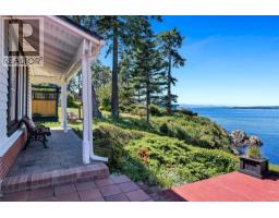 330 Plaskett Pl, Esquimalt, BC V9A6G4 Photo 41