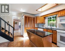 Kitchen - 330 Plaskett Pl, Esquimalt, BC V9A6G4 Photo 19