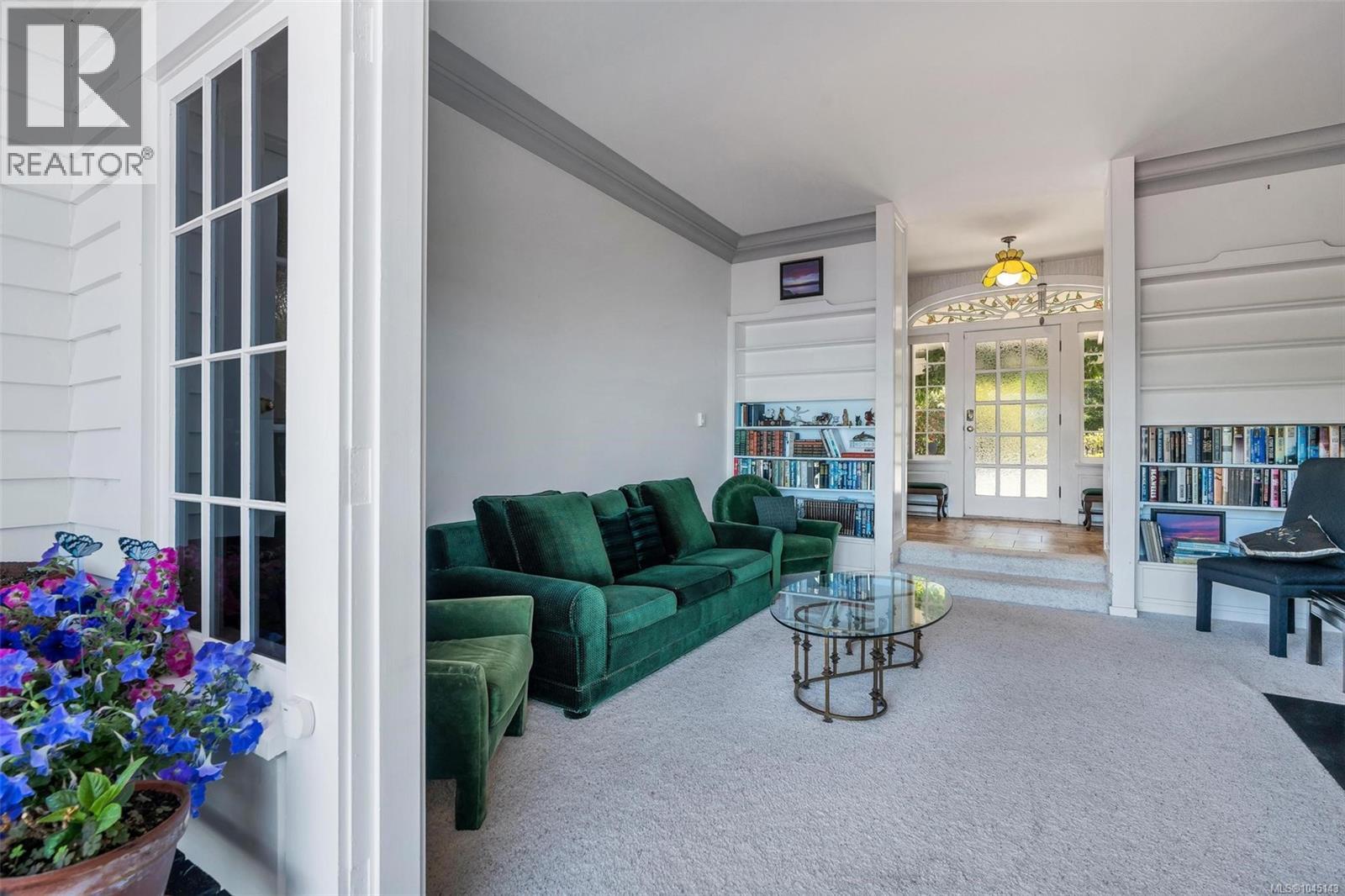 330 Plaskett Pl - 9