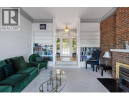 Porch - 330 Plaskett Pl, Esquimalt, BC V9A6G4 Photo 10