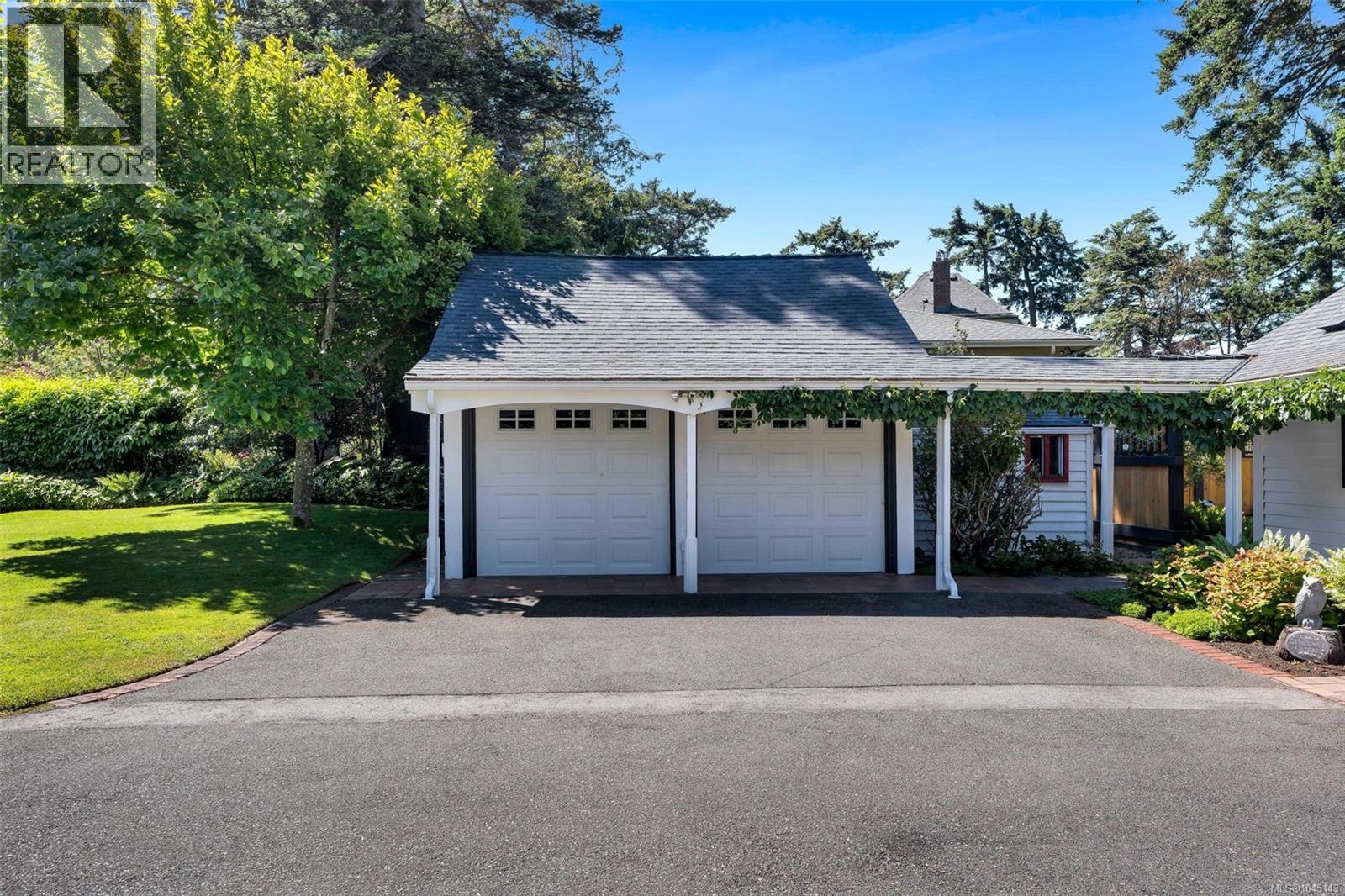 330 Plaskett Pl - 49