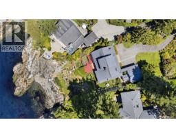 330 Plaskett Pl, Esquimalt, BC V9A6G4 Photo 57