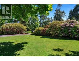 330 Plaskett Pl, Esquimalt, BC V9A6G4 Photo 52