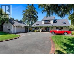 330 Plaskett Pl, Esquimalt, BC V9A6G4 Photo 54