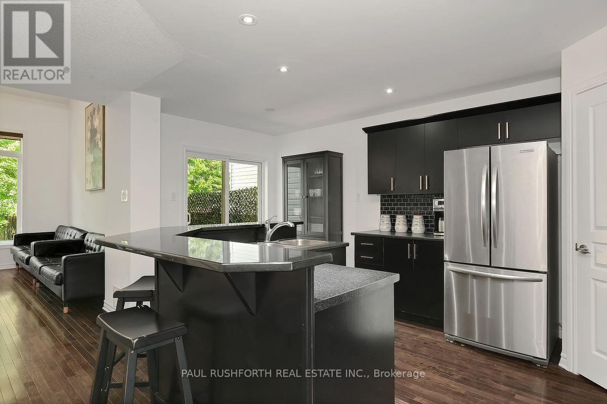 2 Bed, 2 Bath House for Sale in Ottawa – 505 SALZBURG DRIVE, Ottawa – MLS# X13643694 - Image 11