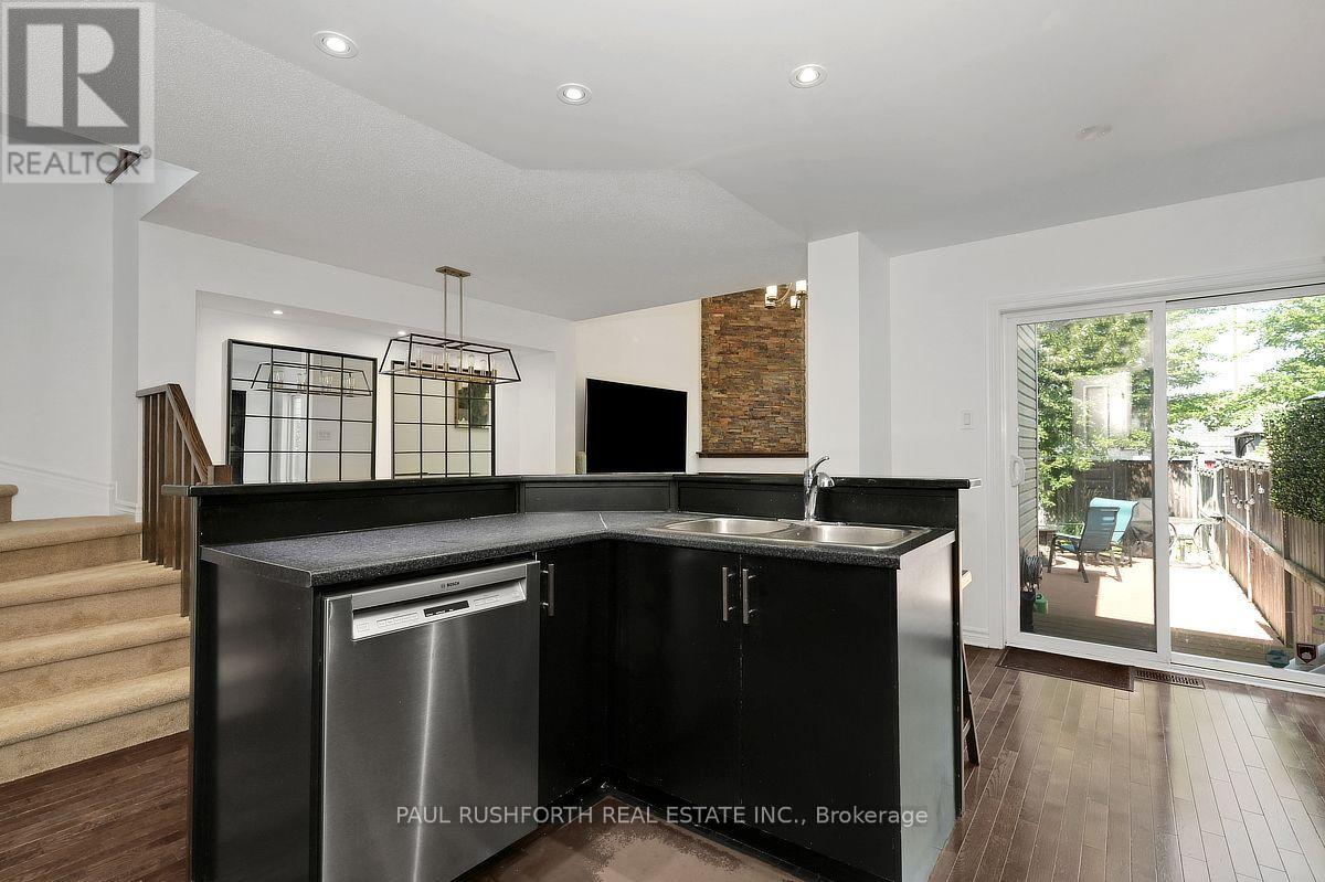 2 Bed, 2 Bath House for Sale in Ottawa – 505 SALZBURG DRIVE, Ottawa – MLS# X13643694 - Image 12