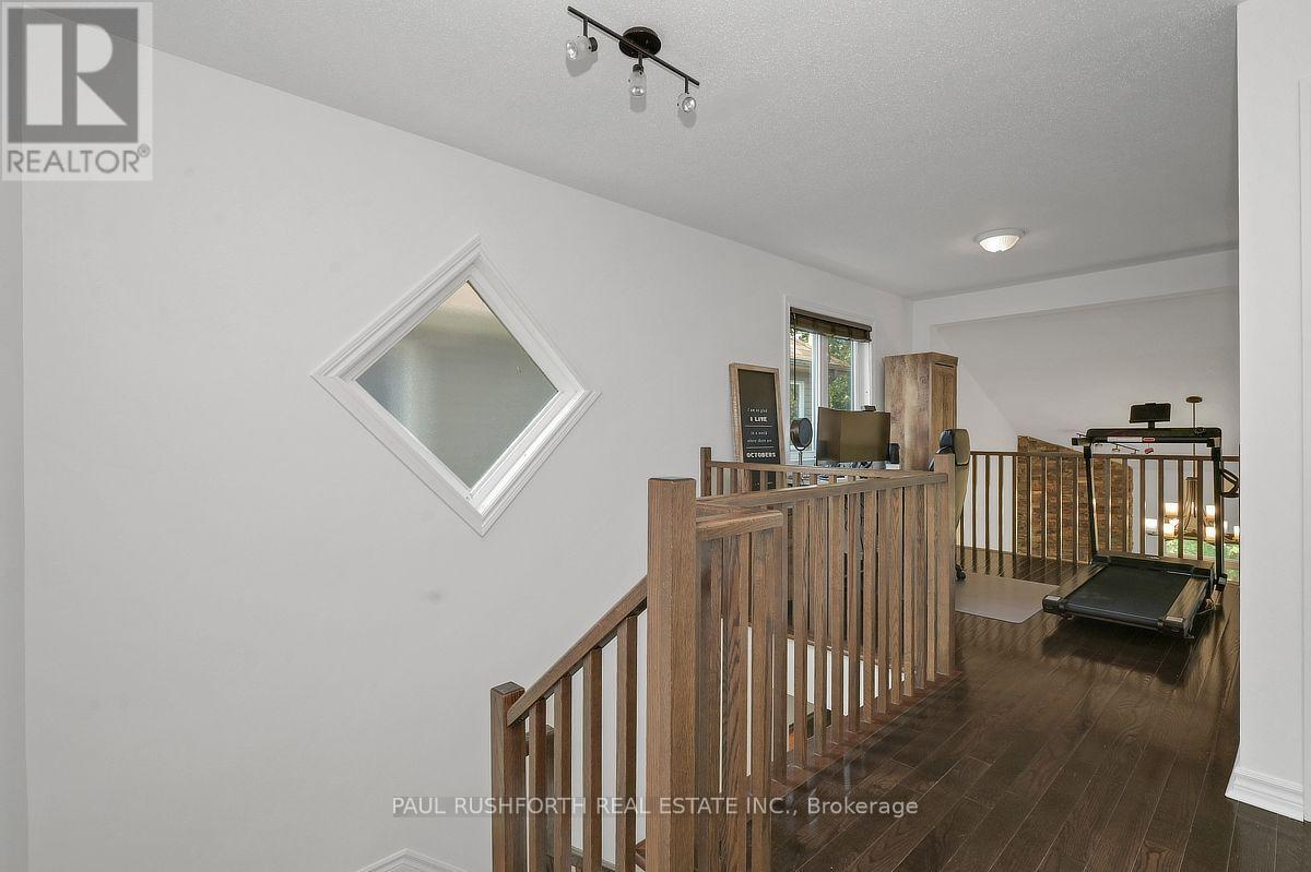 2 Bed, 2 Bath House for Sale in Ottawa – 505 SALZBURG DRIVE, Ottawa – MLS# X13643694 - Image 15
