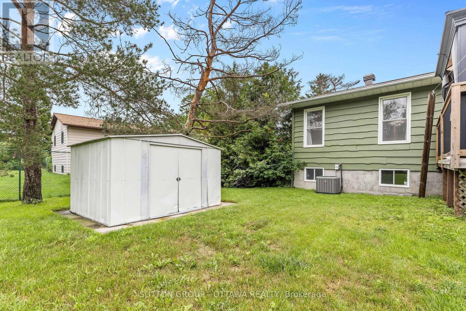 8097 LAURIE LANE - 41