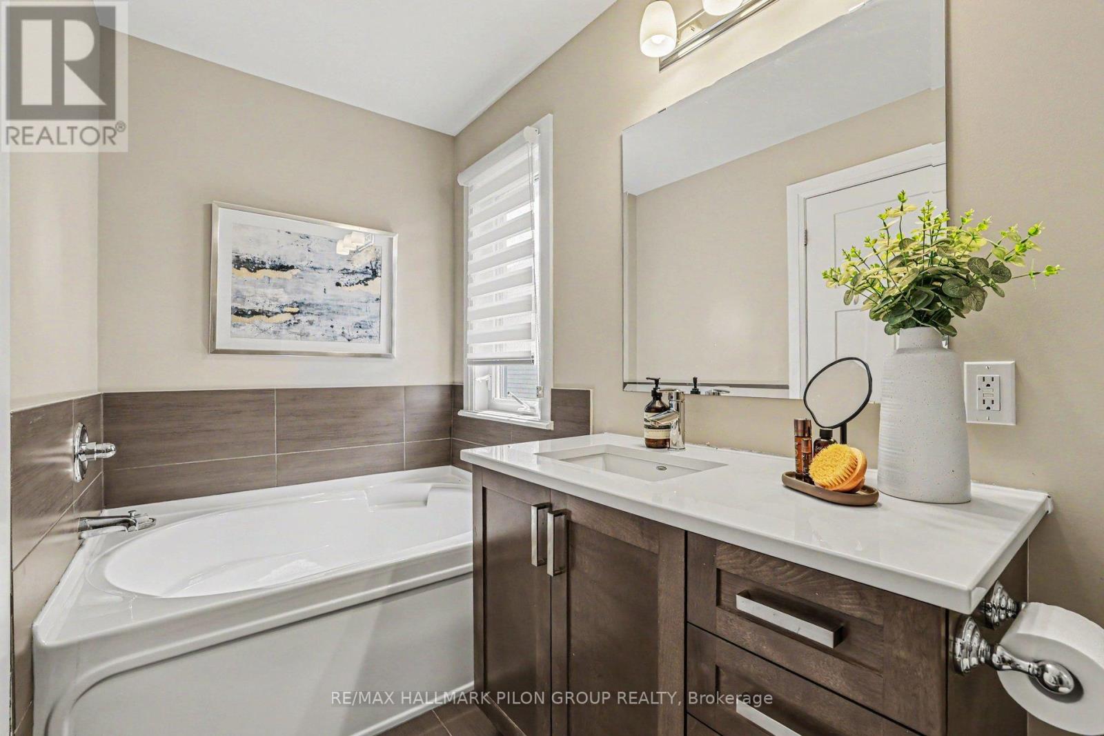 208 BUTTERFLY WALK - Image 17