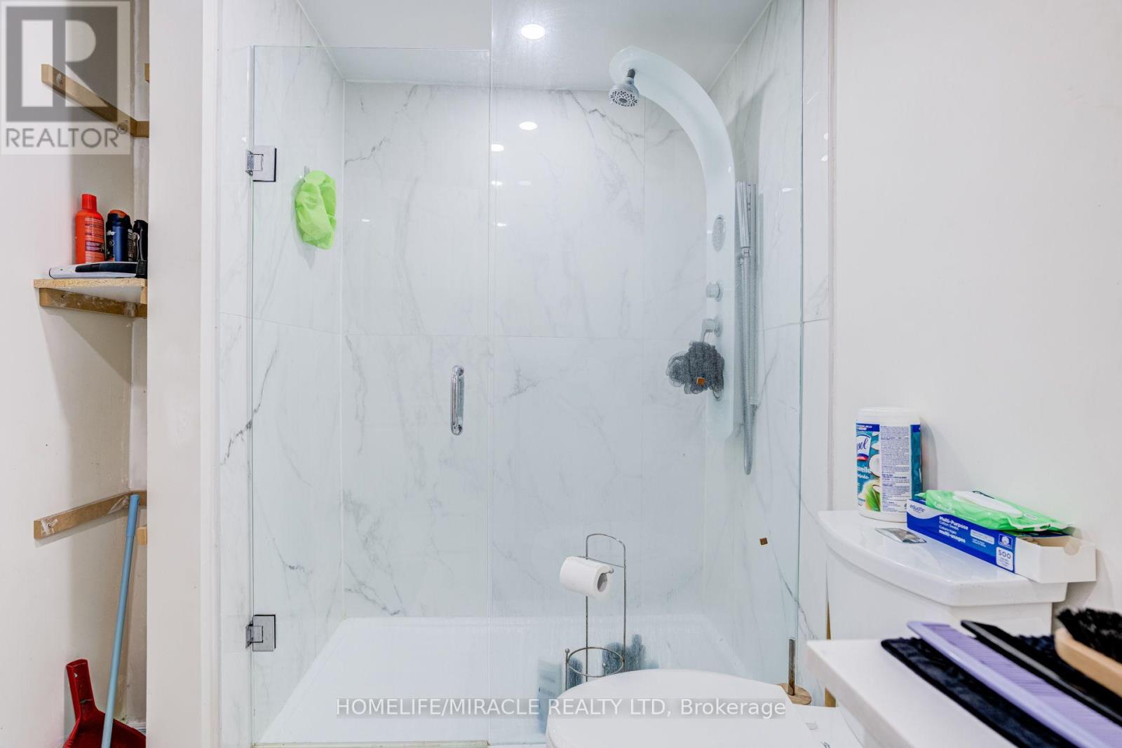25 LORNE THOMAS PLACE - 41
