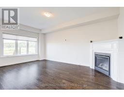 25 Lorne Thomas Place, New Tecumseth, ON L9R0T8 Photo 11
