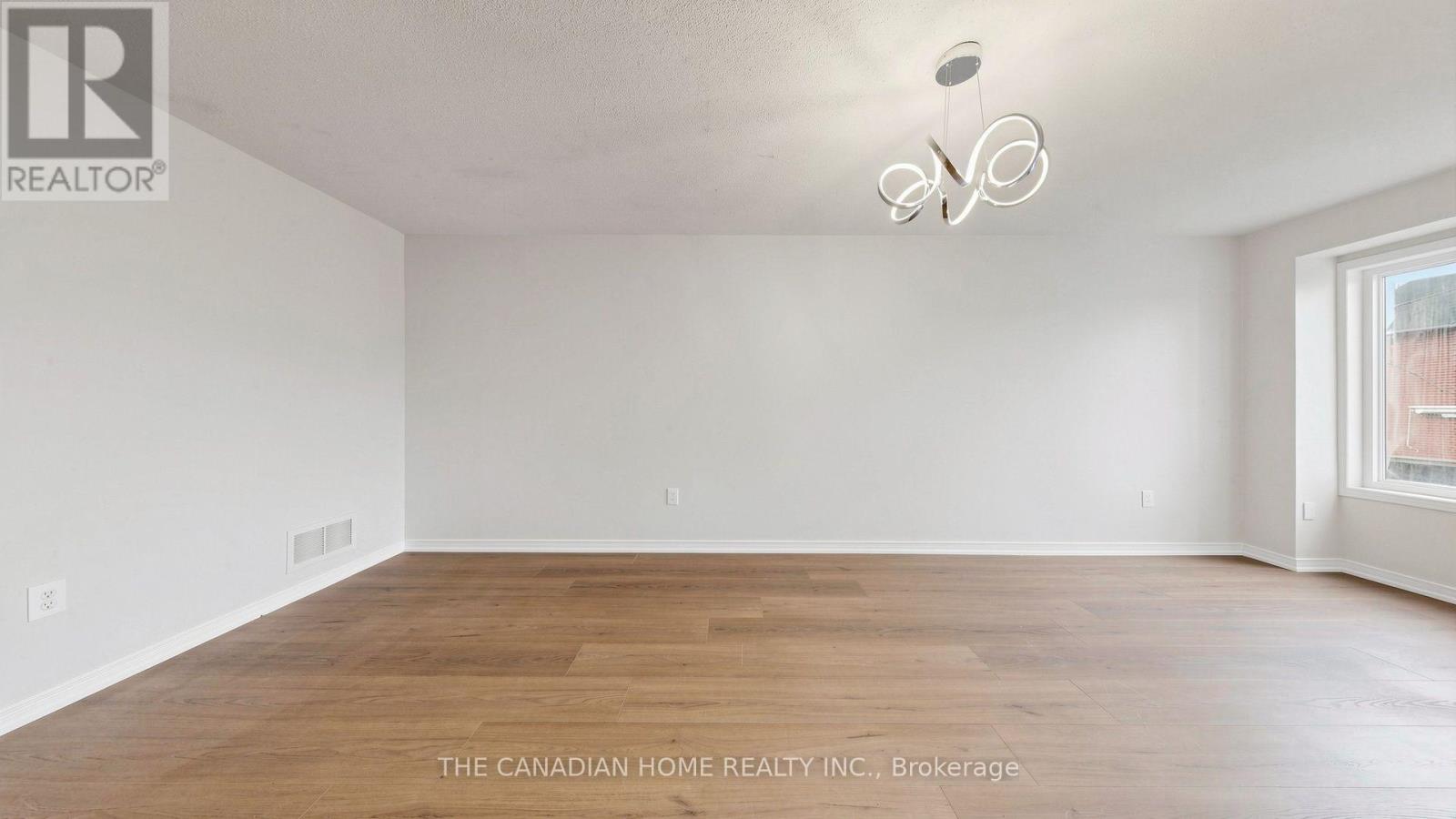 31 LAURENDALE AVENUE - 20