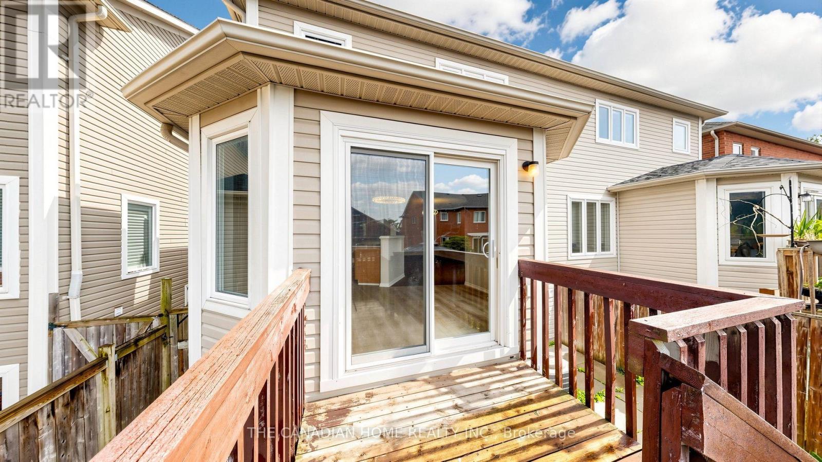 31 LAURENDALE AVENUE - 46