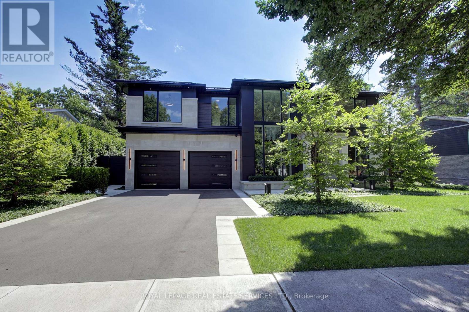 1472 OAKHILL DRIVE