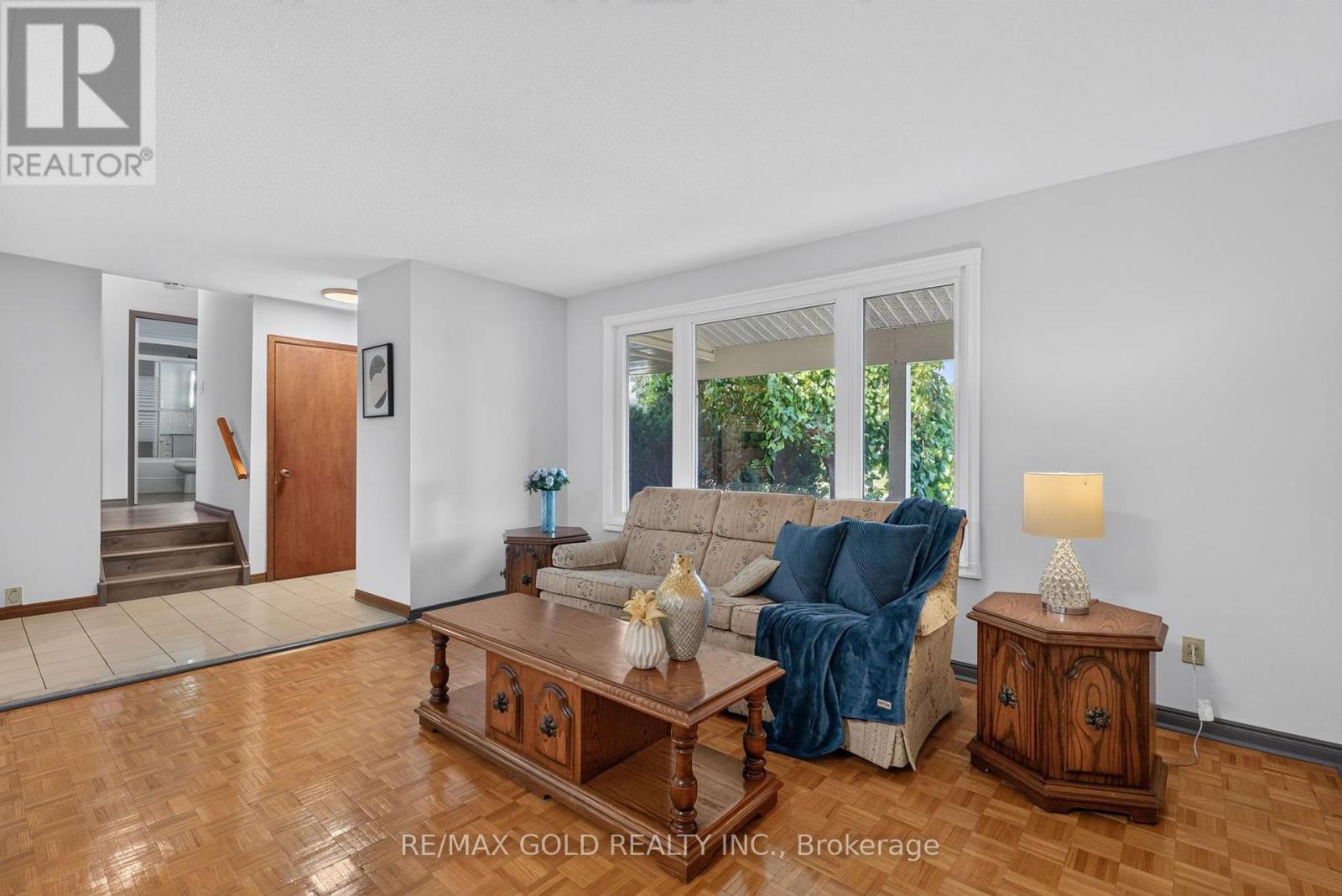 18 ESPLANADE ROAD - 11